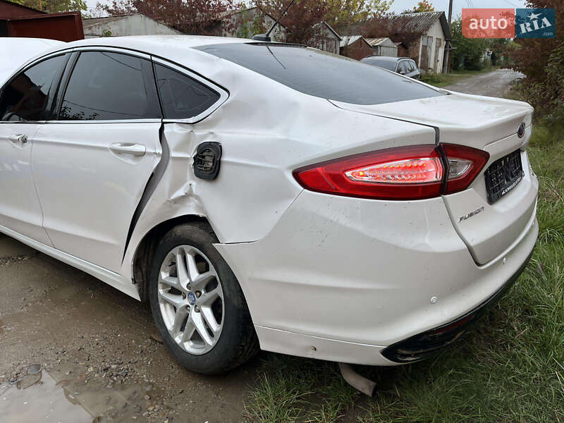 Седан Ford Fusion 2014 в Ивано-Франковске