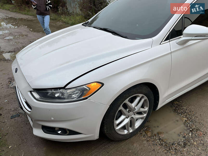 Седан Ford Fusion 2014 в Ивано-Франковске