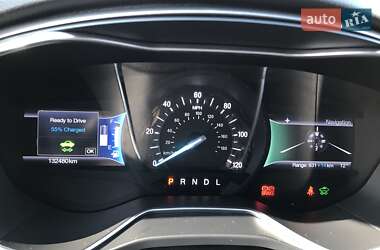 Седан Ford Fusion 2016 в 