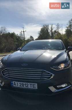 Седан Ford Fusion 2016 в 