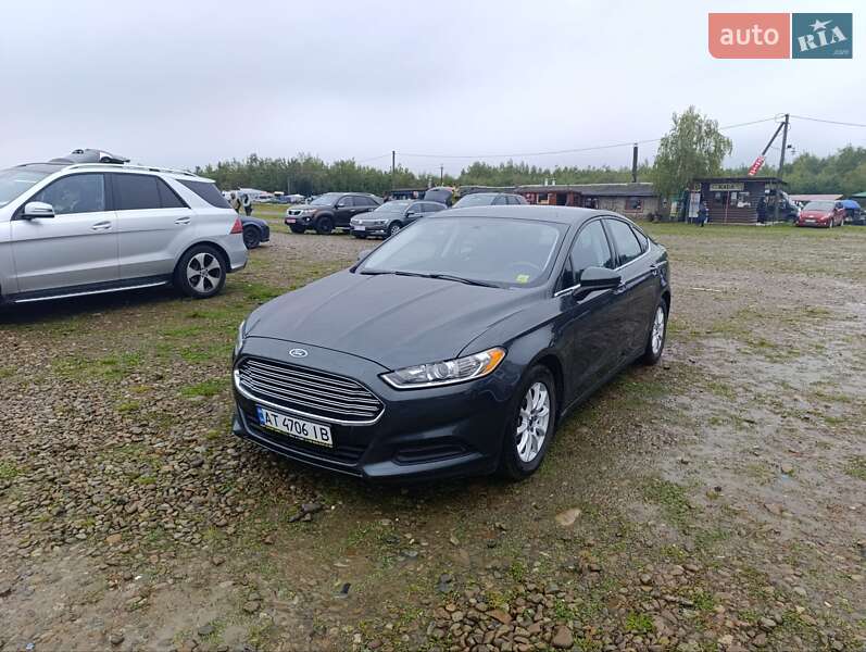 Седан Ford Fusion 2014 в 
