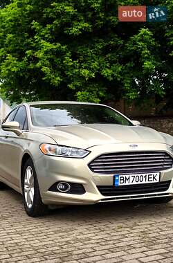 Седан Ford Fusion 2015 в Ромнах