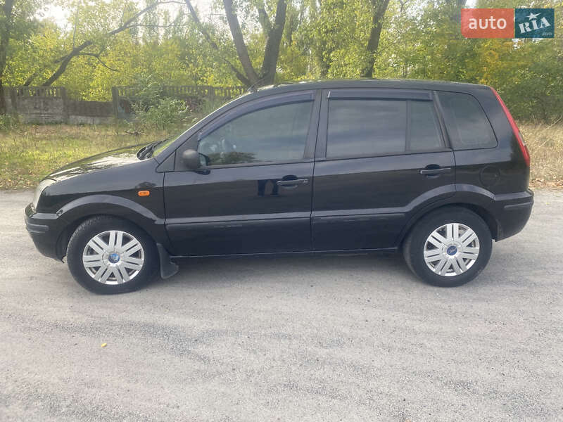 Хэтчбек Ford Fusion 2003 в Днепре