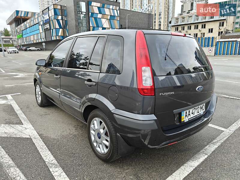 Хэтчбек Ford Fusion 2007 в Киеве
