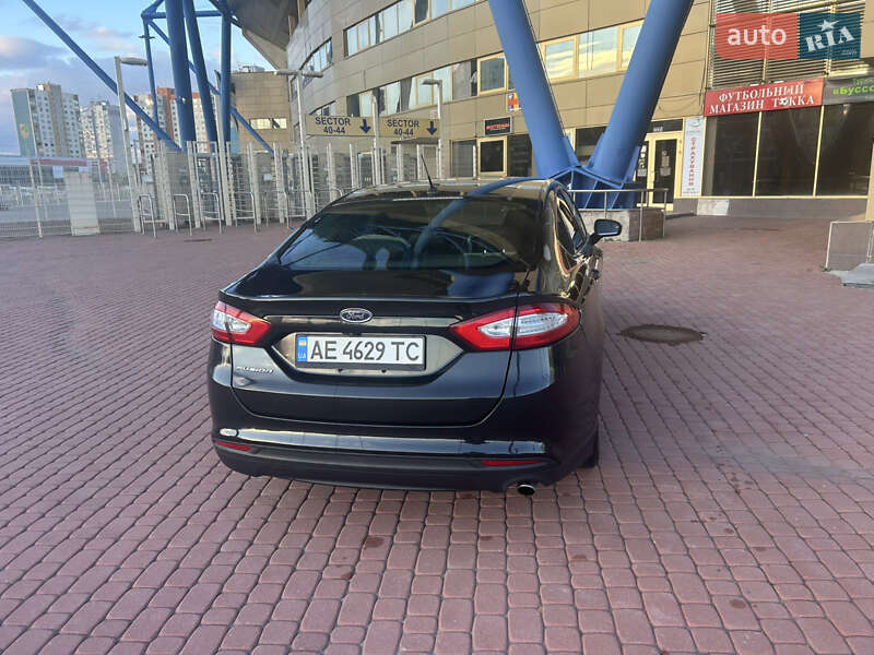 Седан Ford Fusion 2014 в Харкові
