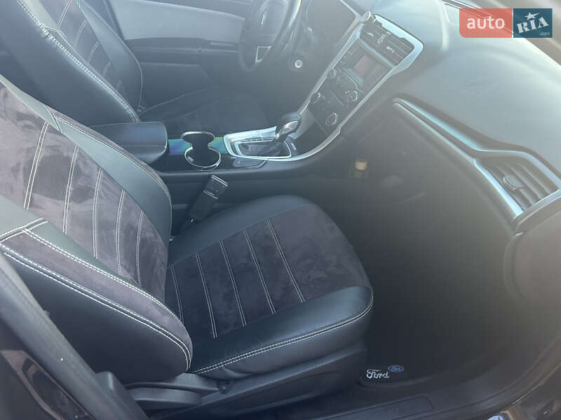 Седан Ford Fusion 2014 в Харкові