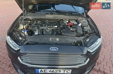 Седан Ford Fusion 2014 в 