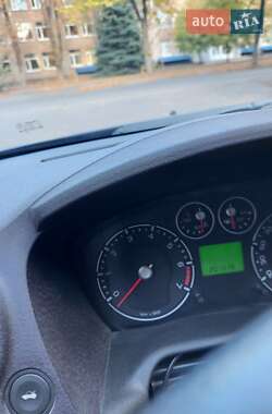 Хэтчбек Ford Fusion 2009 в 