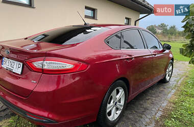 Седан Ford Fusion 2013 в 