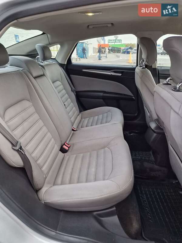 Седан Ford Fusion 2014 в Борисполі