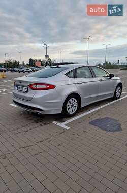 Седан Ford Fusion 2014 в 