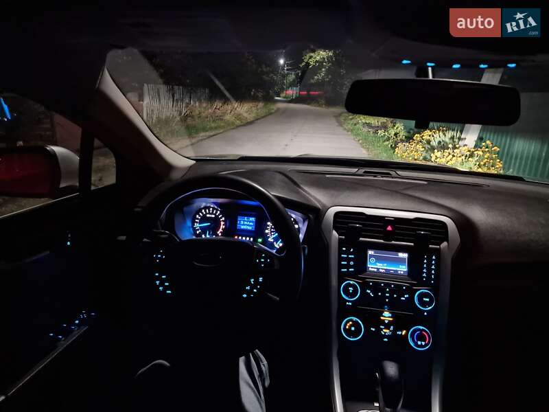 Седан Ford Fusion 2014 в Борисполі