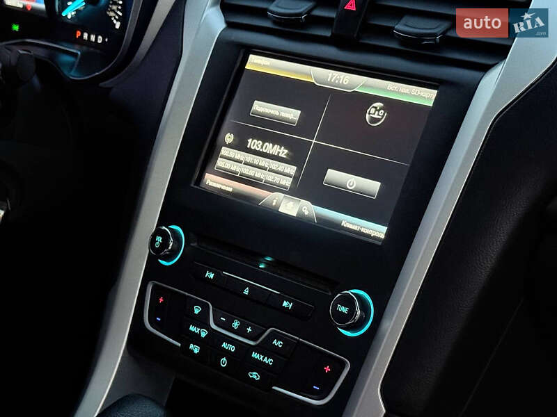 Седан Ford Fusion 2016 в Харкові