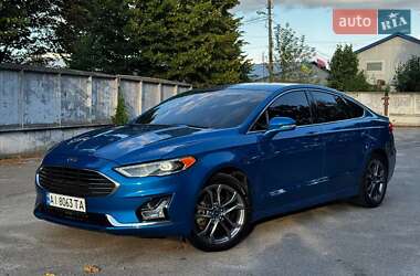 Седан Ford Fusion 2018 в 