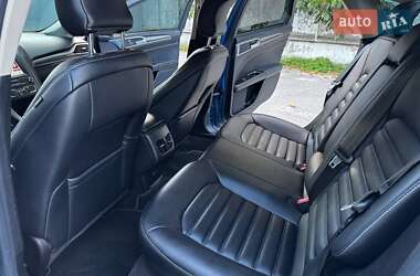 Седан Ford Fusion 2018 в 