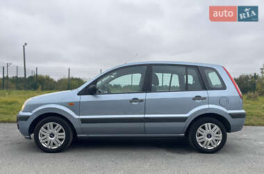 Хэтчбек Ford Fusion 2006 в 