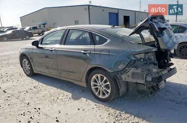 Седан Ford Fusion 2018 в 