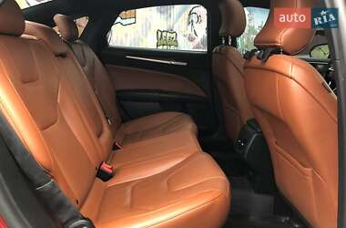 Седан Ford Fusion 2019 в 