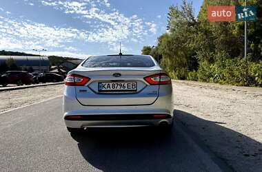 Седан Ford Fusion 2014 в 