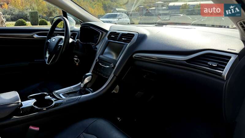 Седан Ford Fusion 2014 в Днепре