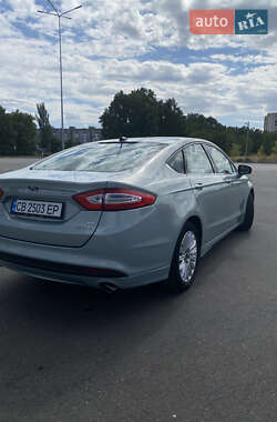 Седан Ford Fusion 2014 в 