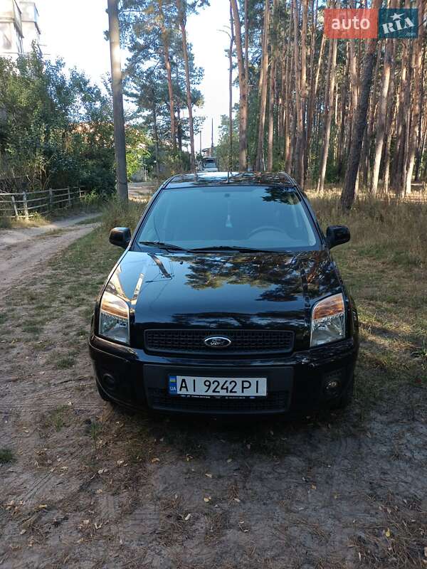 Хетчбек Ford Fusion 2010 в Ірпені