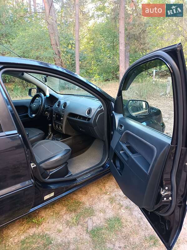 Хетчбек Ford Fusion 2010 в Ірпені