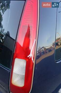 Хэтчбек Ford Fusion 2007 в 