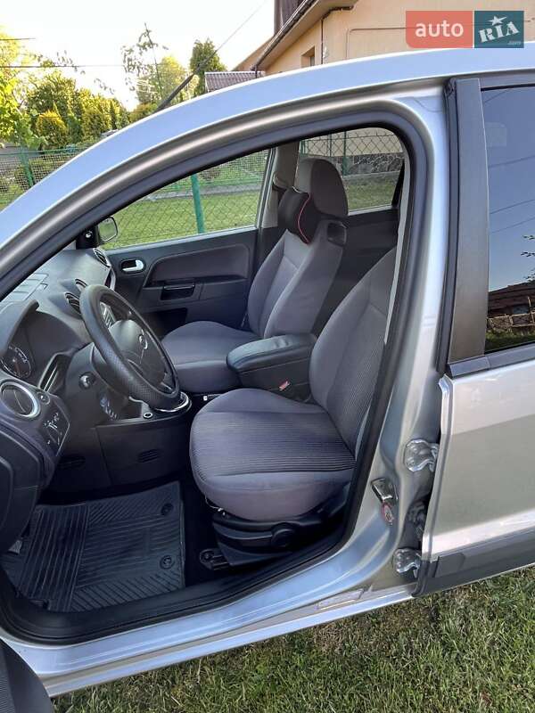 Хэтчбек Ford Fusion 2007 в Ивано-Франковске фото 19 Хэтчбек Ford Fusion 2007 в Ивано-Франковске