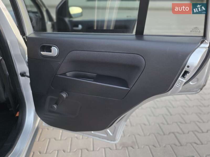 Хэтчбек Ford Fusion 2008 в Луцке