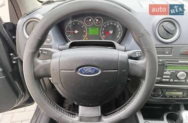 Хэтчбек Ford Fusion 2011 в 