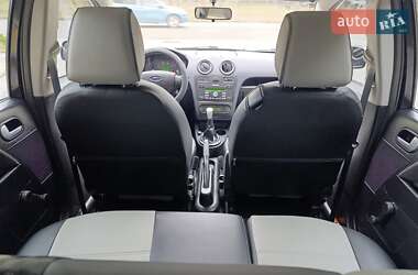 Хэтчбек Ford Fusion 2011 в 
