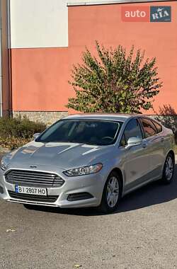 Седан Ford Fusion 2015 в Львові