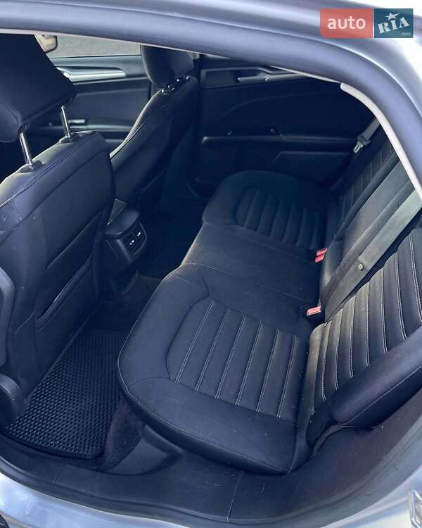 Седан Ford Fusion 2015 в Львове