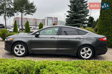 Седан Ford Fusion 2015 в 