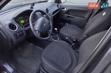 Хэтчбек Ford Fusion 2007 в 