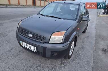Хэтчбек Ford Fusion 2007 в 