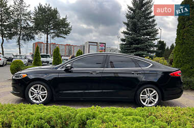 Седан Ford Fusion 2018 в 