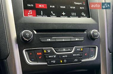 Седан Ford Fusion 2018 в 