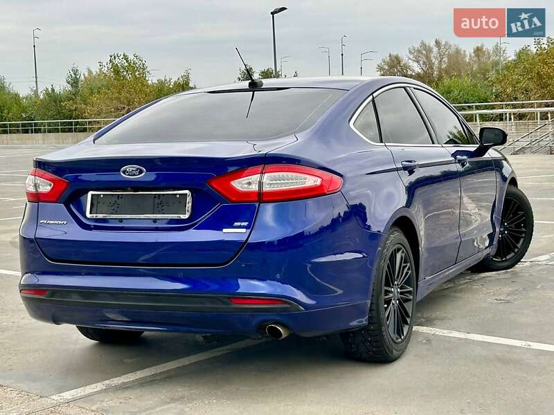 Седан Ford Fusion 2016 в Києві