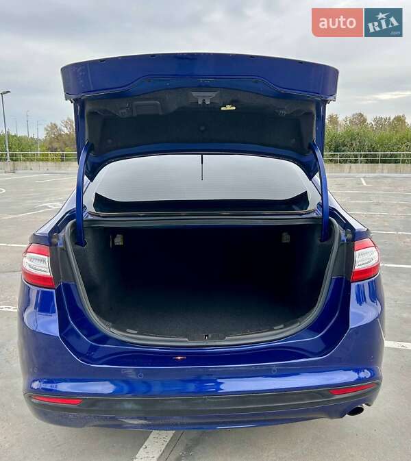 Седан Ford Fusion 2016 в Києві