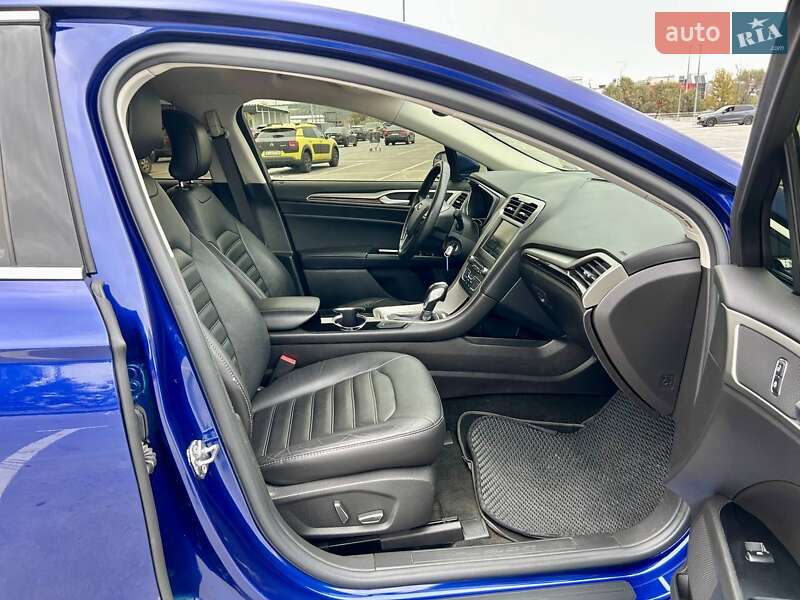 Седан Ford Fusion 2016 в Києві