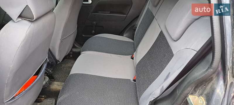 Хетчбек Ford Fusion 2008 в Долині