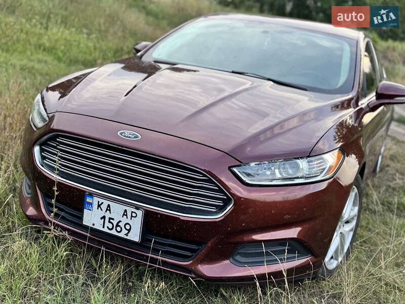 Седан Ford Fusion 2016 в Липовій Долині