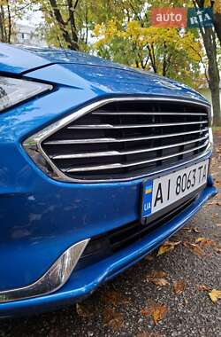 Седан Ford Fusion 2018 в 