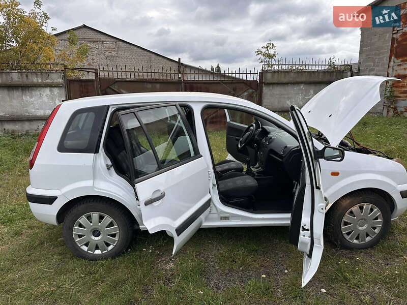 Хэтчбек Ford Fusion 2009 в Луцке