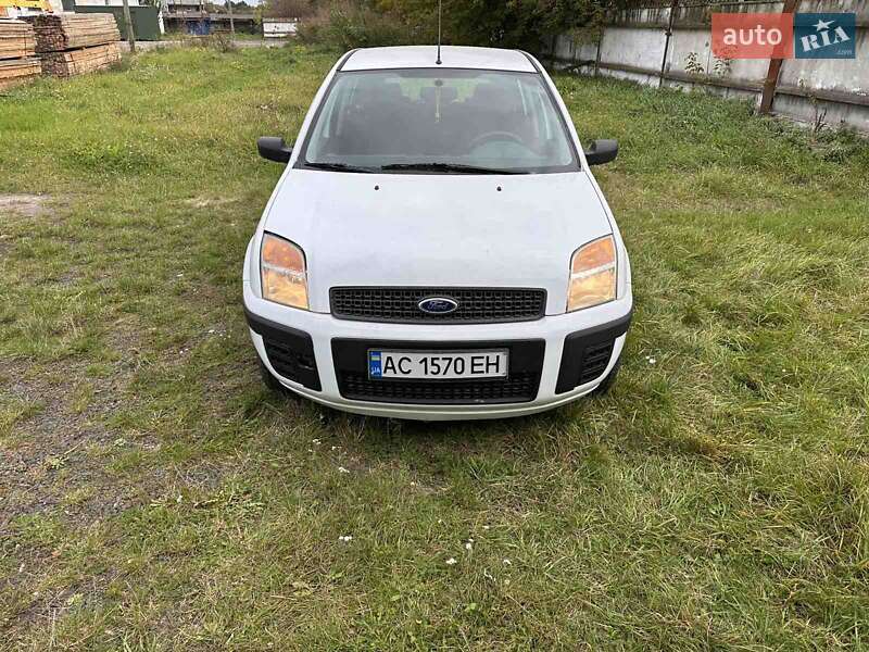Хэтчбек Ford Fusion 2009 в Луцке