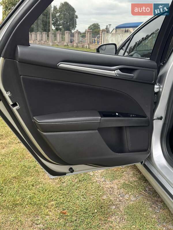 Седан Ford Fusion 2015 в Нежине