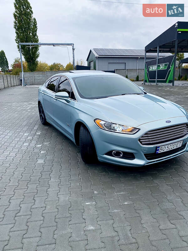 Седан Ford Fusion 2014 в Тернополі