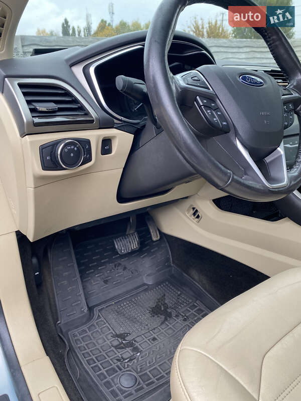 Седан Ford Fusion 2014 в Тернополі